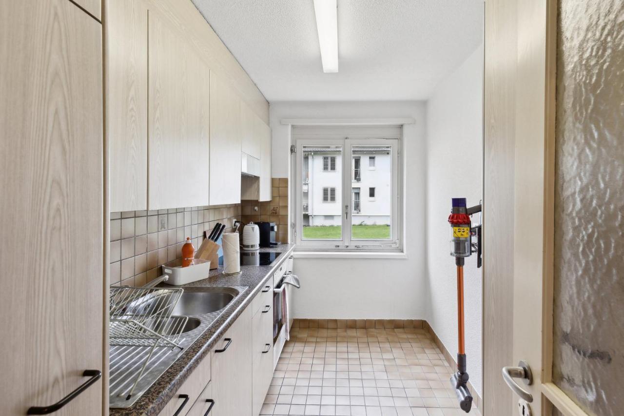 Zurich Urban Charm: Your Comfy Stay Close To The City Экстерьер фото